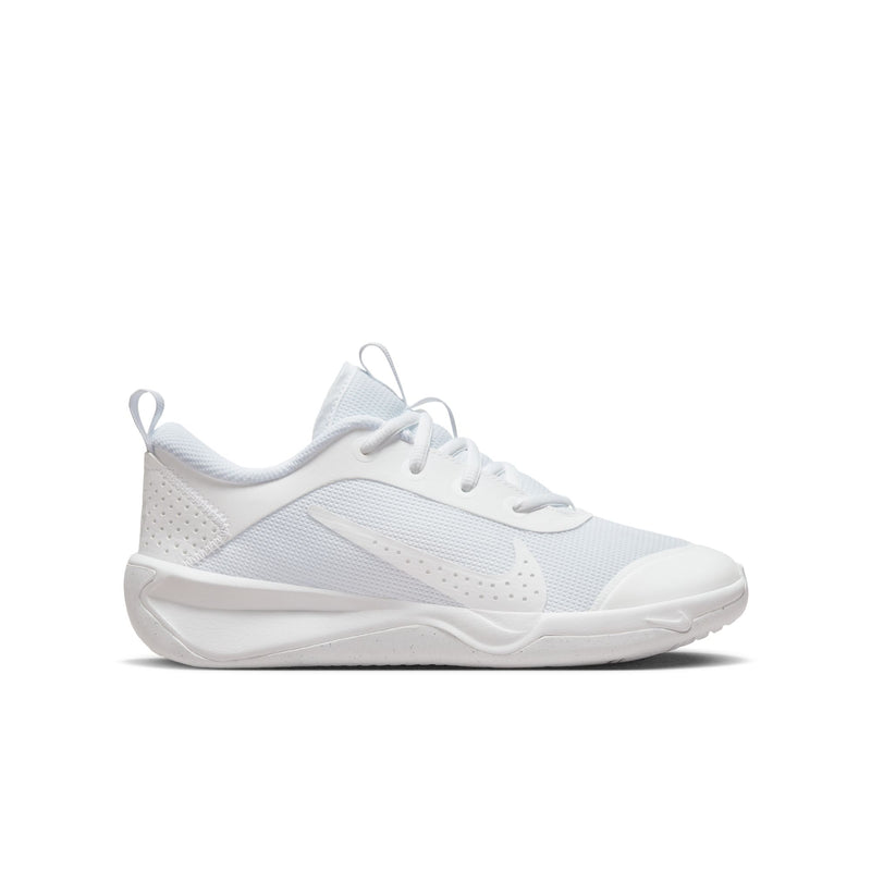 Girls' Nike Youth Omni Multi-Court - 100 - WHITE