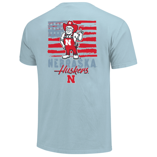 Men's Nebraska Huskers Mascot Flag T-Shirt - CHAMBR