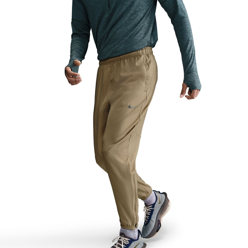Men's Nike Challenger Woven Pant - 297PARAC