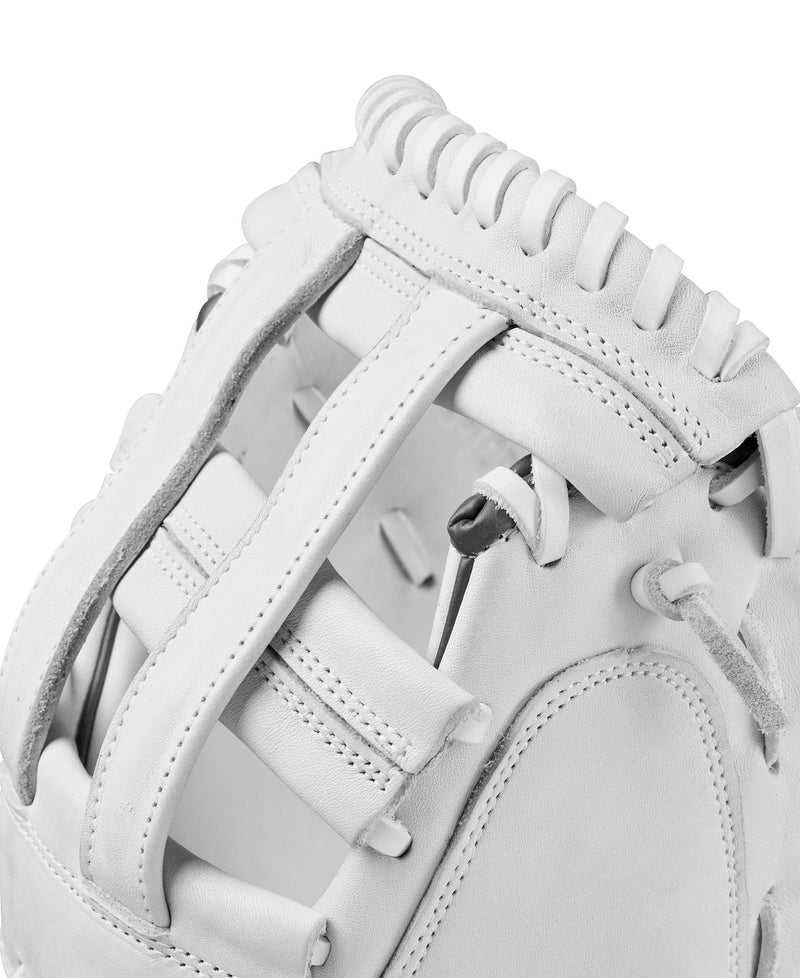 Wilson A1000 CM33 33" Fastpitch Softball Catcher's Mitt - WHITE/BLACK