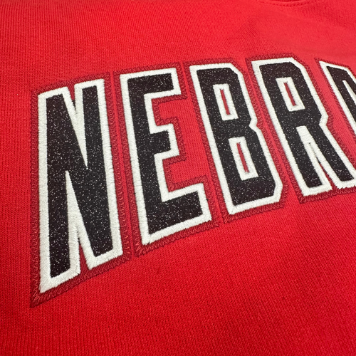 Women's Nebraska Huskers Glittler Embroidery Powerblend Sweatshirt - SCARLET