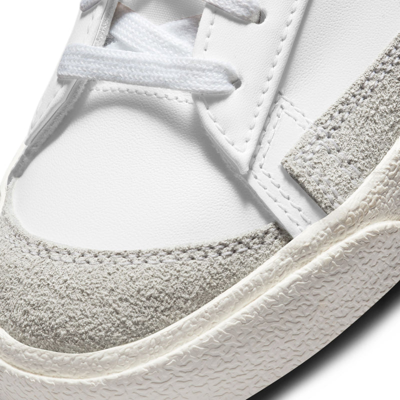 Women's Nike Blazer Low '77 - 102 - WHITE