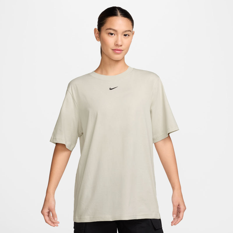 Women's Nike Essential T-Shirt - 072LBONE