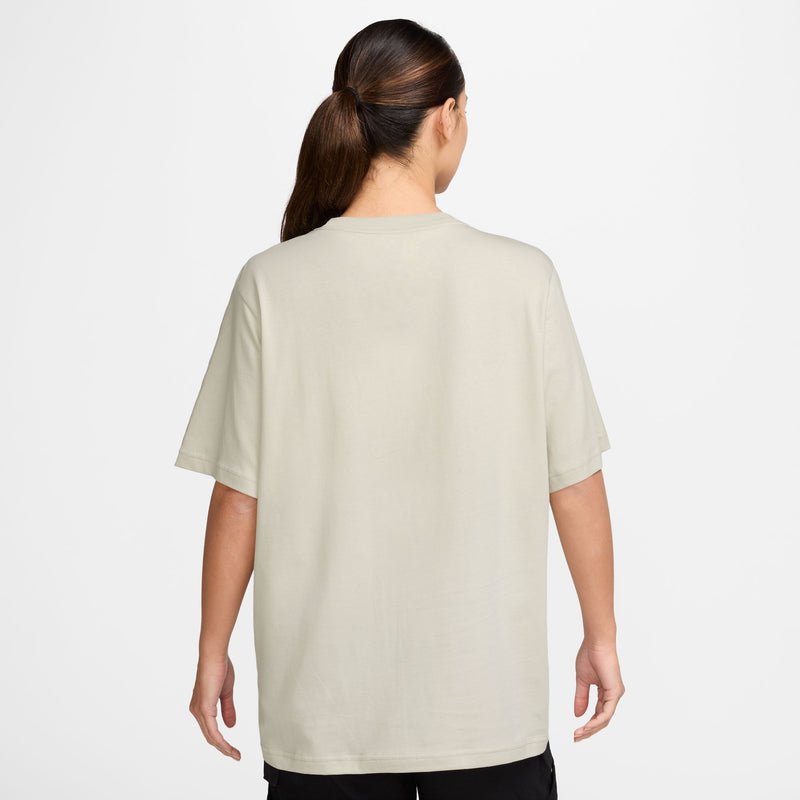 Women's Nike Essential T-Shirt - 072LBONE