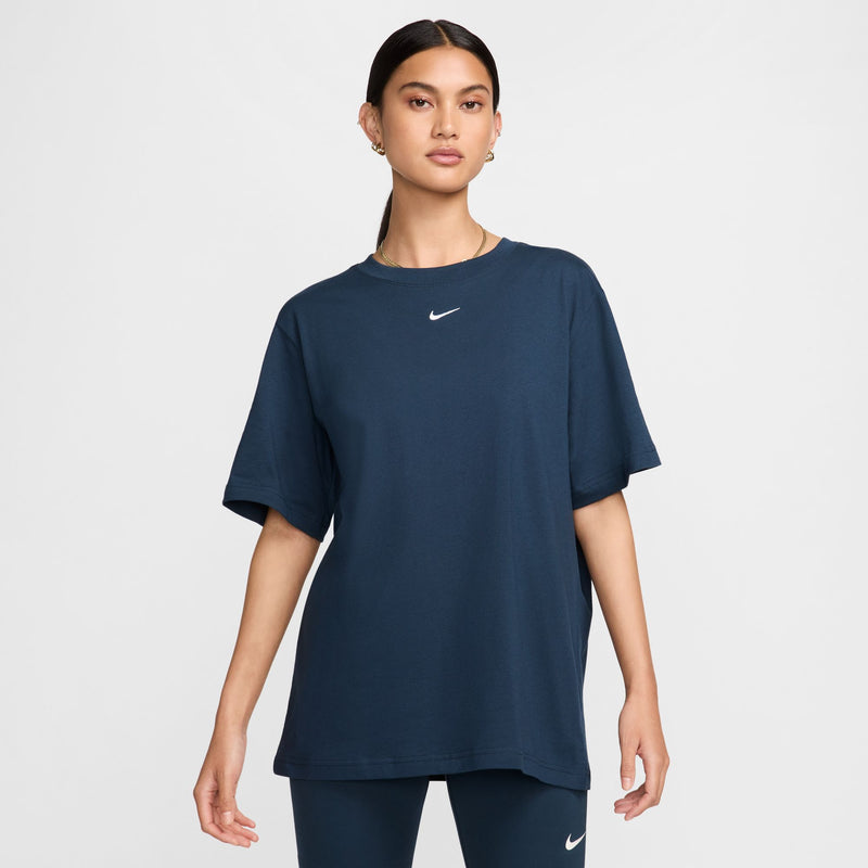 Women's Nike Essential T-Shirt - 478ARMOR