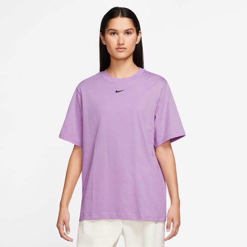 Women's Nike Essential T-Shirt - 532RFUCH