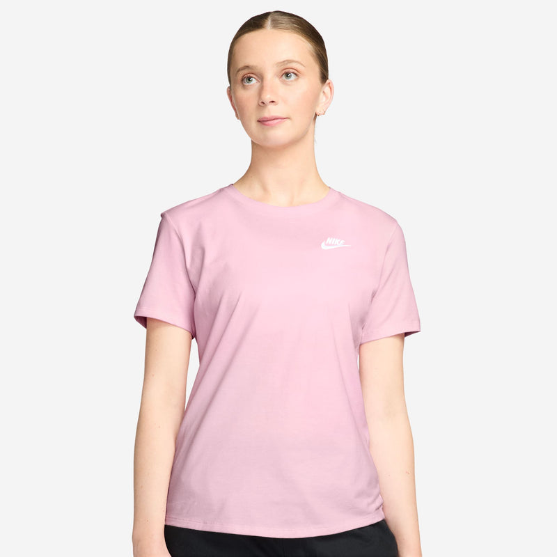 Women's Nike NSW Club Essentials T-Shirt - 666RSHPK