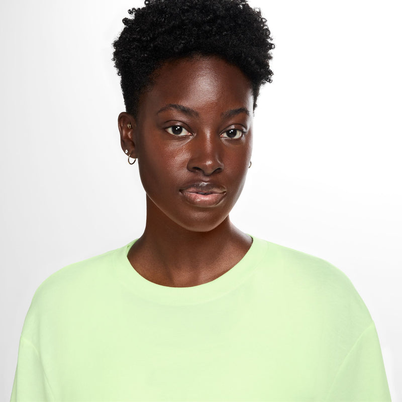 Women's Nike One Relaxed Crop T-Shirt - 701BVOLT