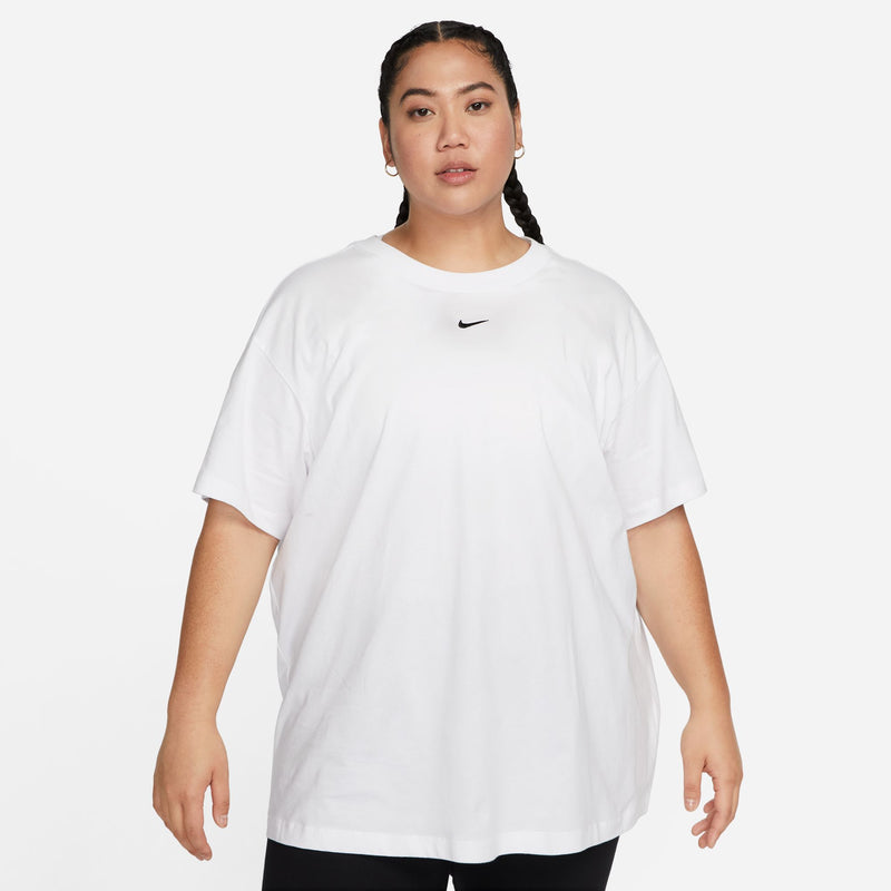 Women's Nike Plus Essential T-Shirt - 100 - WHITE/BLACK