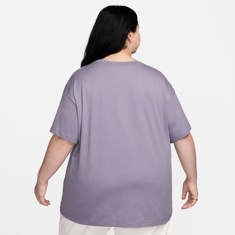 Women's Nike Plus Essential T-Shirt - 509DAYBR