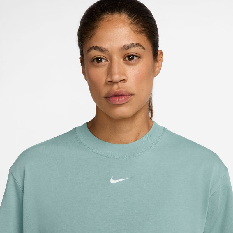 Women's Nike Sportswear Essential Boxy T-Shirt - 018CANNO