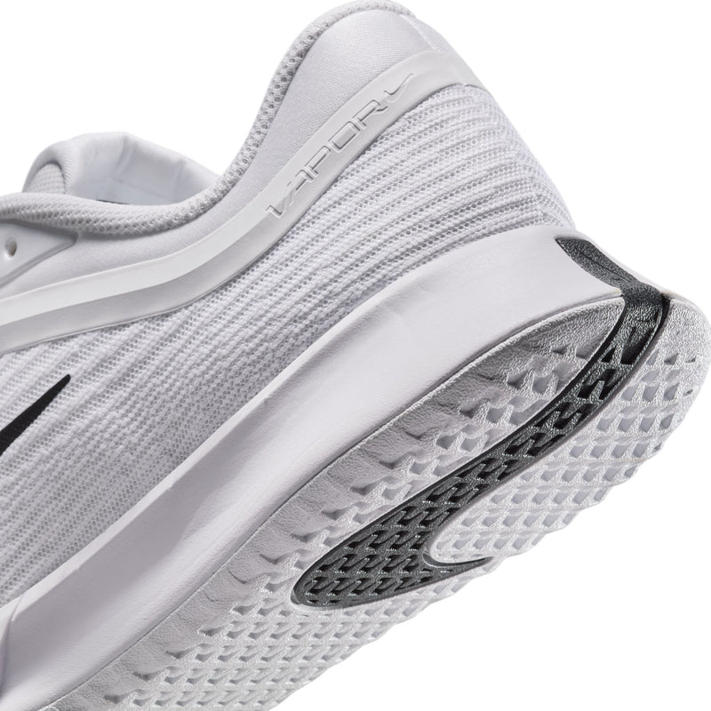 Women's Nike Vapor Pro 3 Tennis Shoes - 101 - WHITE/BLACK