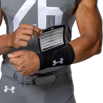 Under Armour Undeniable Wrist Coach